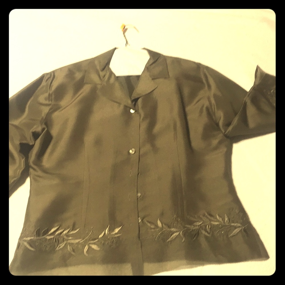 Anne Carson 100% silk blouse